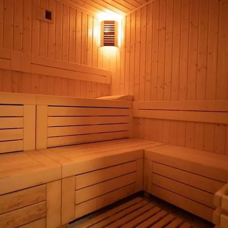 셀리리아 5* 티실리비